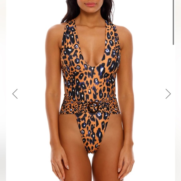 Brand new Agua Bendita Jadis one piece swimsuit sz M
